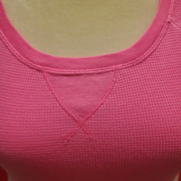 Pink Victorias Secret top - Picture 4 of 5